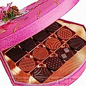 Pembe Üçköşe Love Hediyelik Çikolata